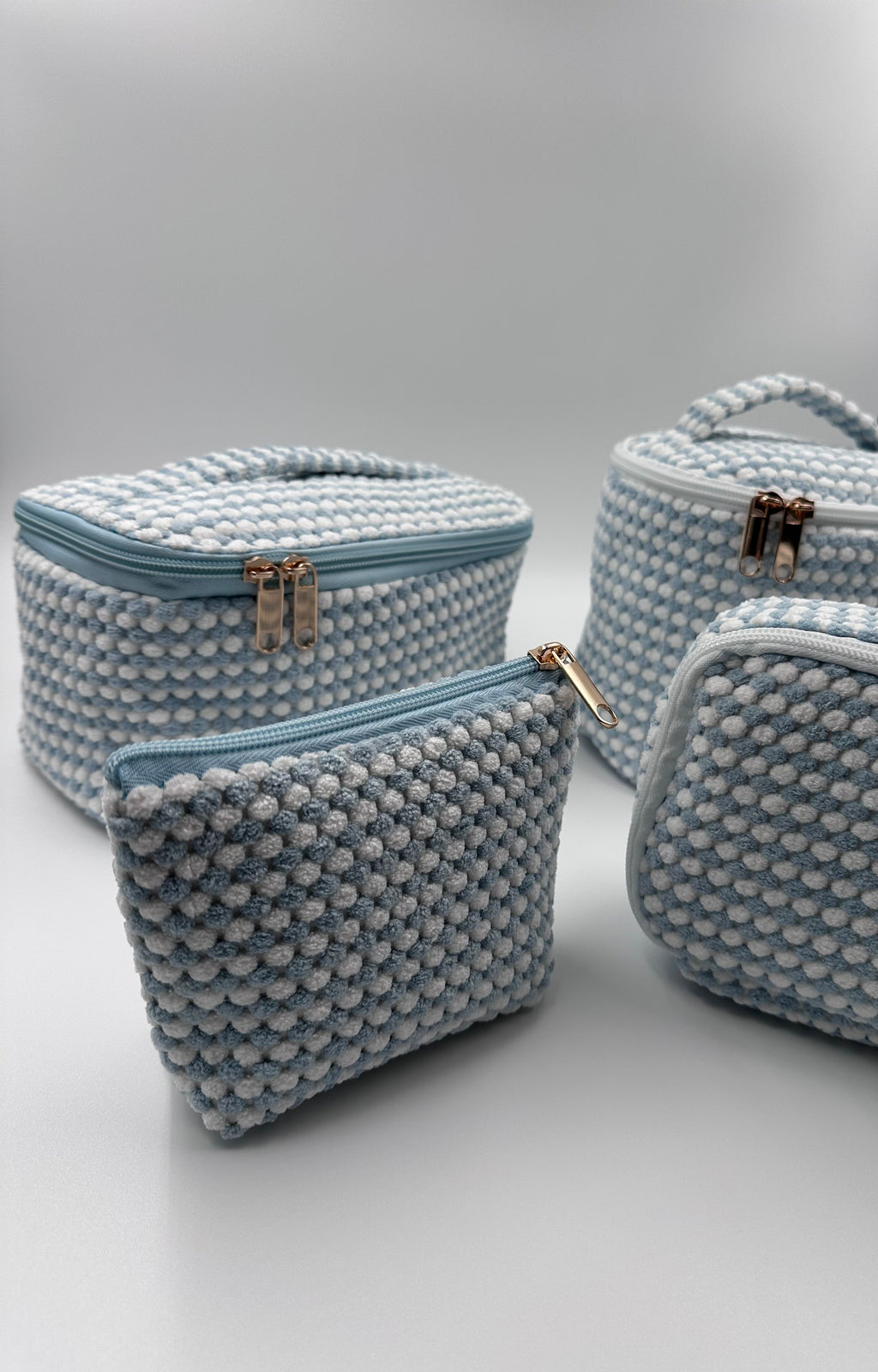 💙🤍 Light Blue & White Makeup Bag Set – 4-Piece Travel Set