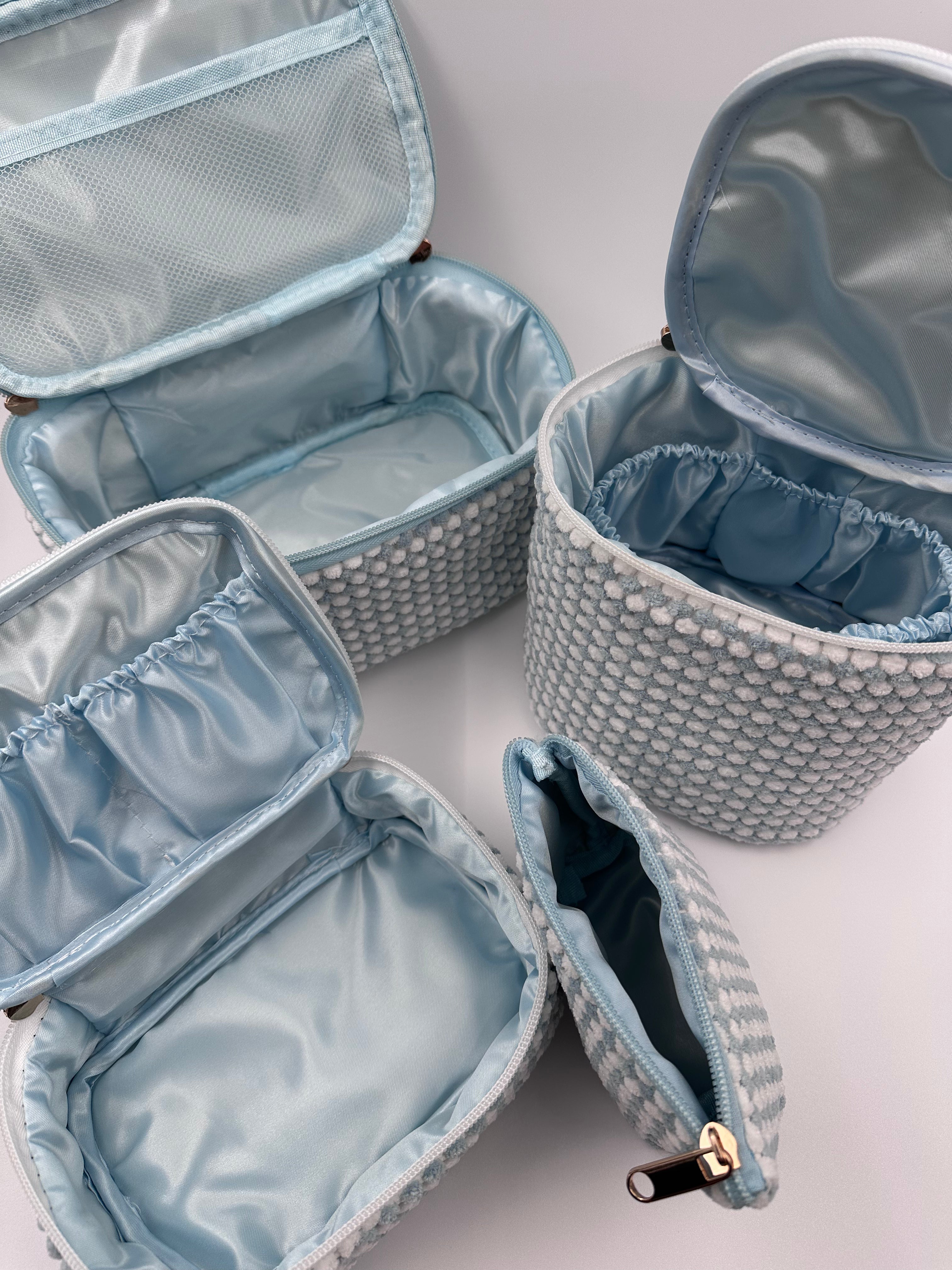 💙🤍 Light Blue & White Makeup Bag Set – 4-Piece Travel Set
