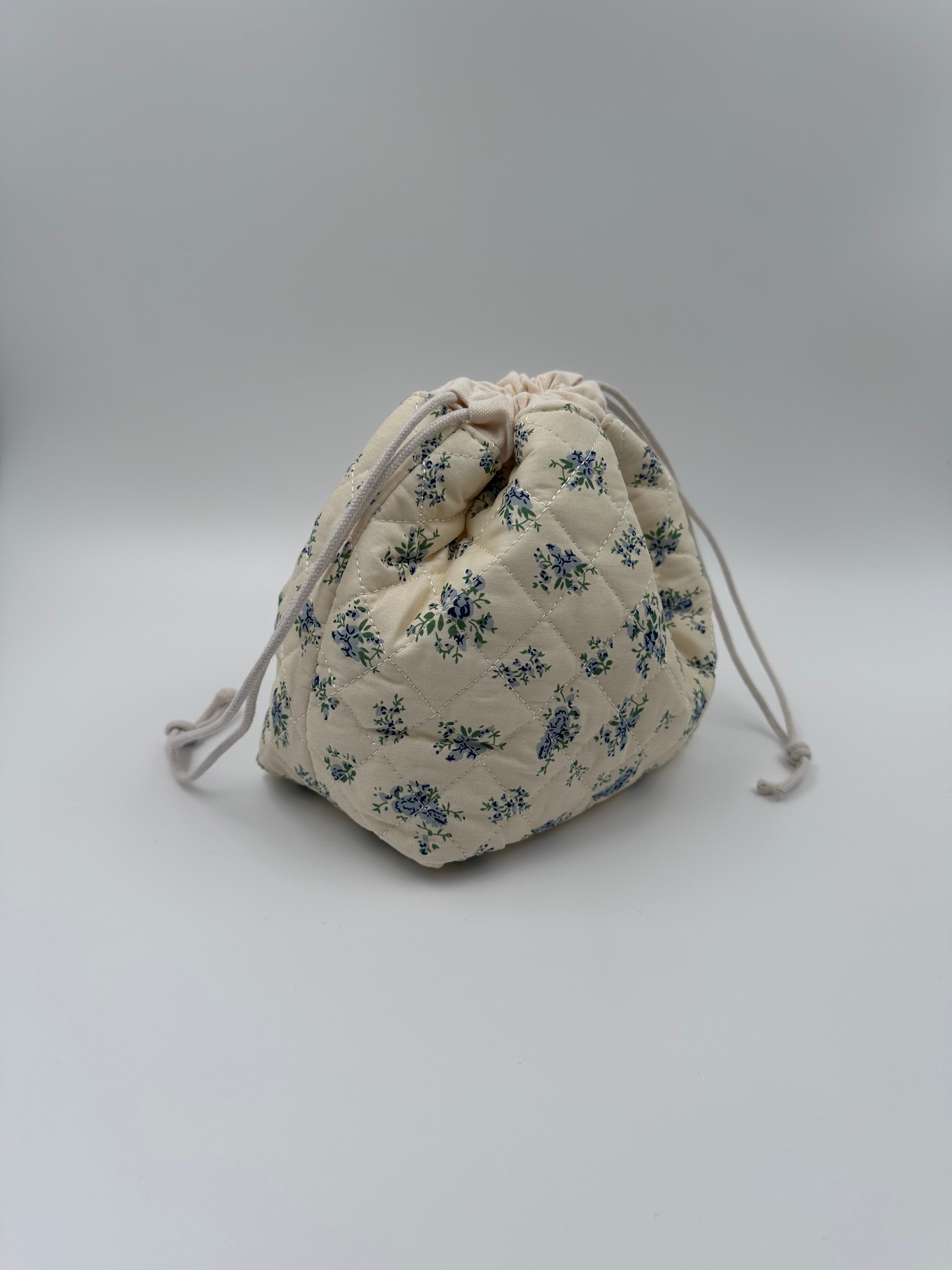 Ivory & Light Blue Floral Beauty & Accessories Gift Set