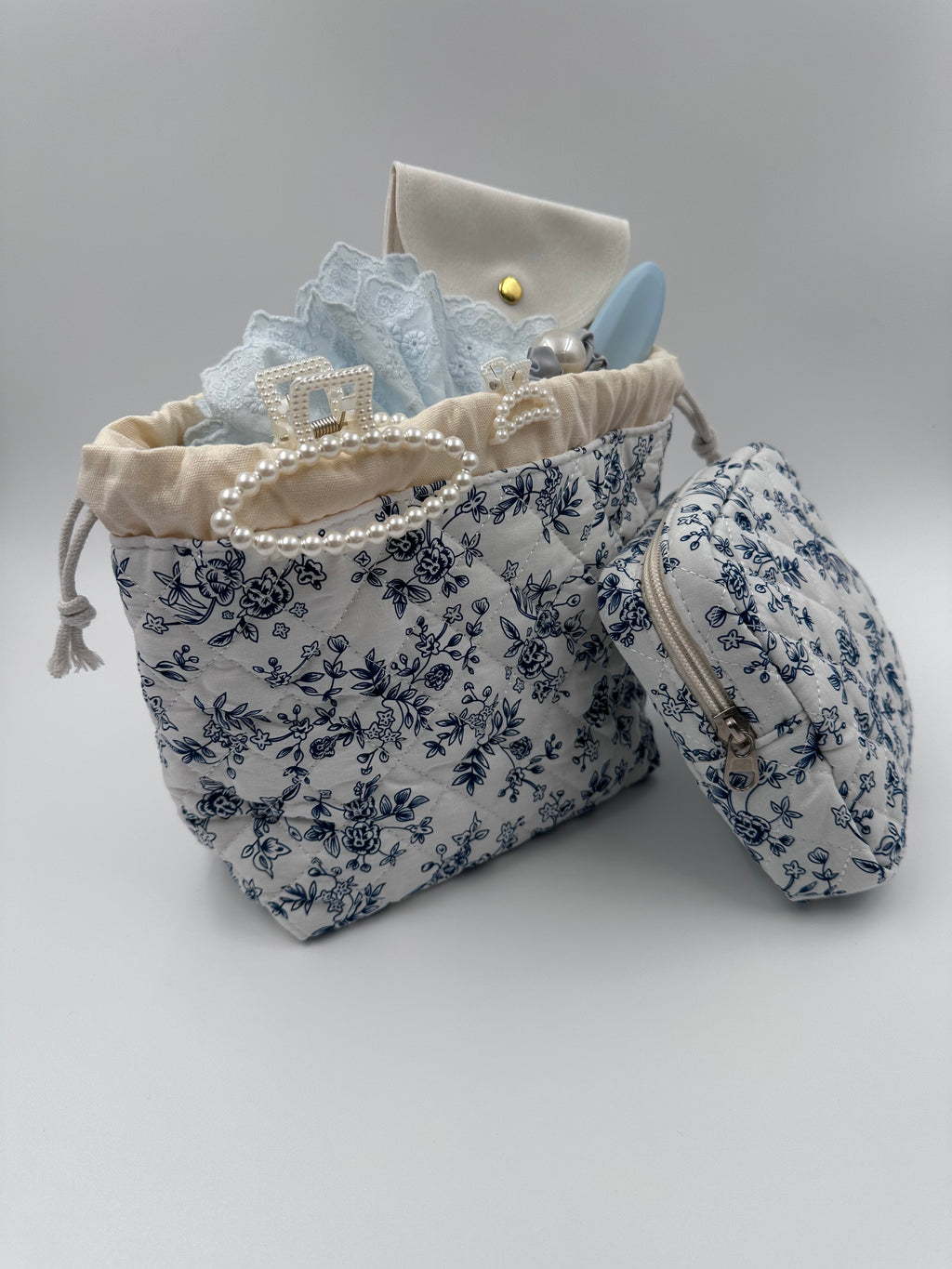 Blue Floral Beauty & Accessories Gift Set