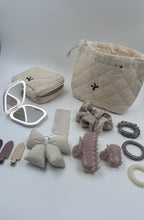Ivory Soft Bow Beauty & Accessories Gift Set 🎀