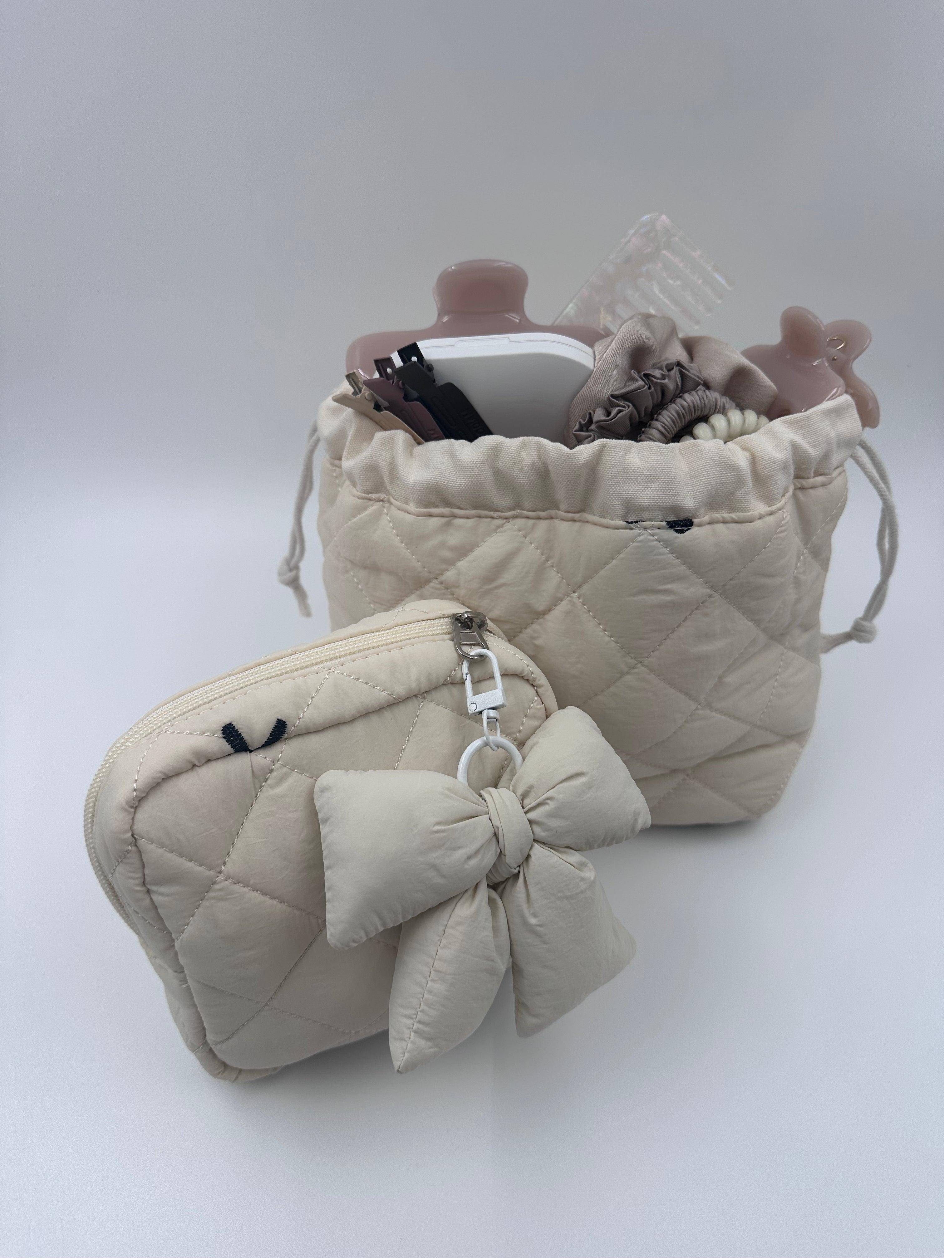 Ivory Soft Bow Beauty & Accessories Gift Set 🎀