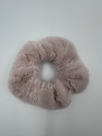 Soft Beige Faux Fur Scrunchie 🤎✨