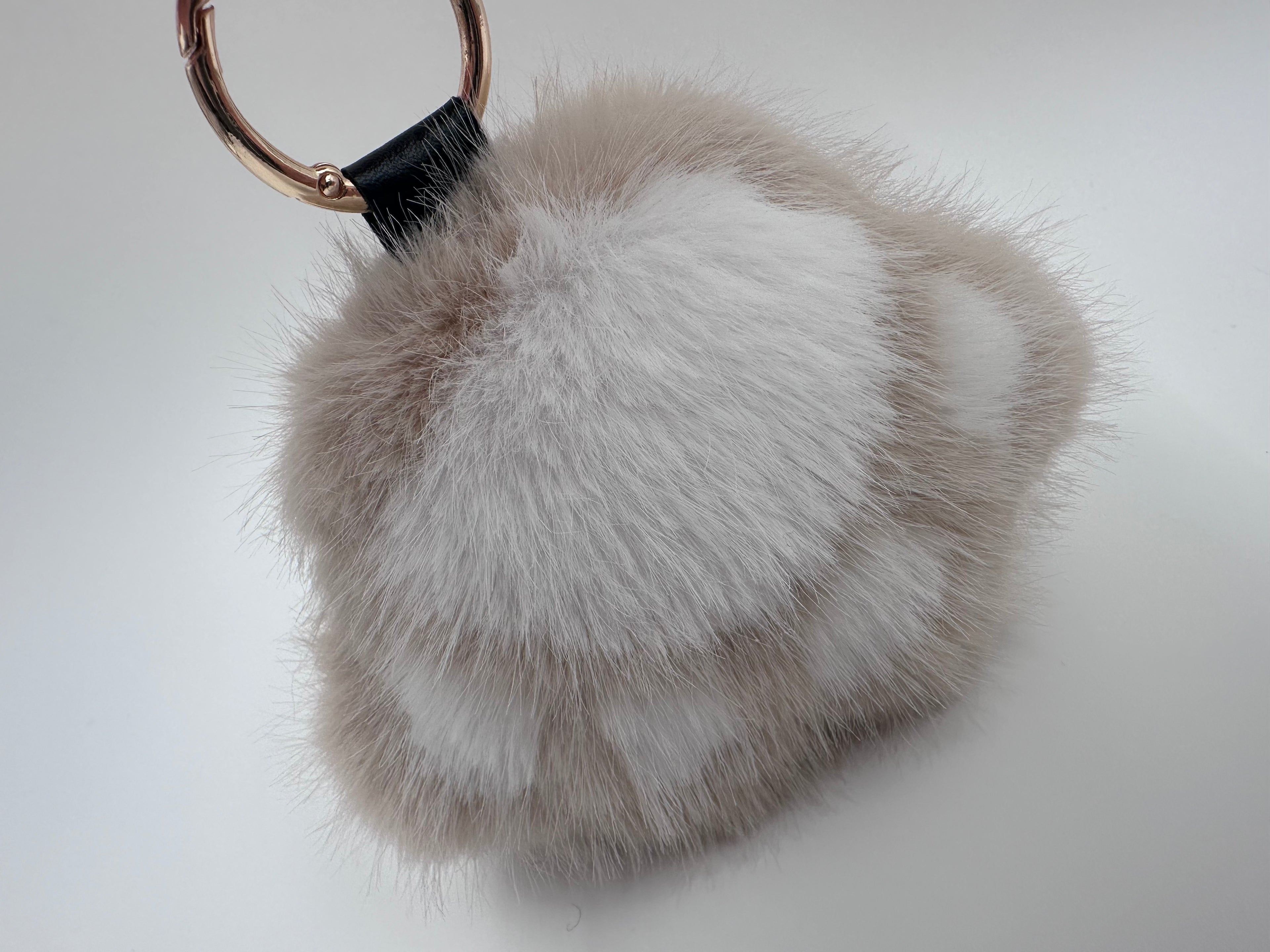 Fluffy Paw Keychain & Bag Charm – Light Coffee & White 🐾🤎