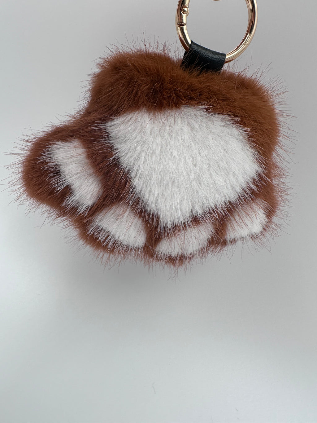 Fluffy Paw Keychain & Bag Charm – Brown & White 🐾🤎