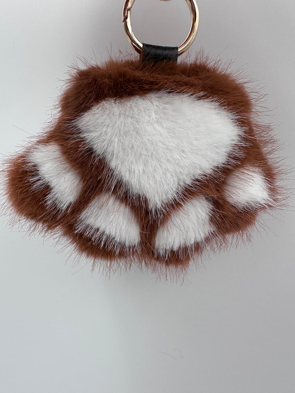 Fluffy Paw Keychain & Bag Charm – Brown & White 🐾🤎