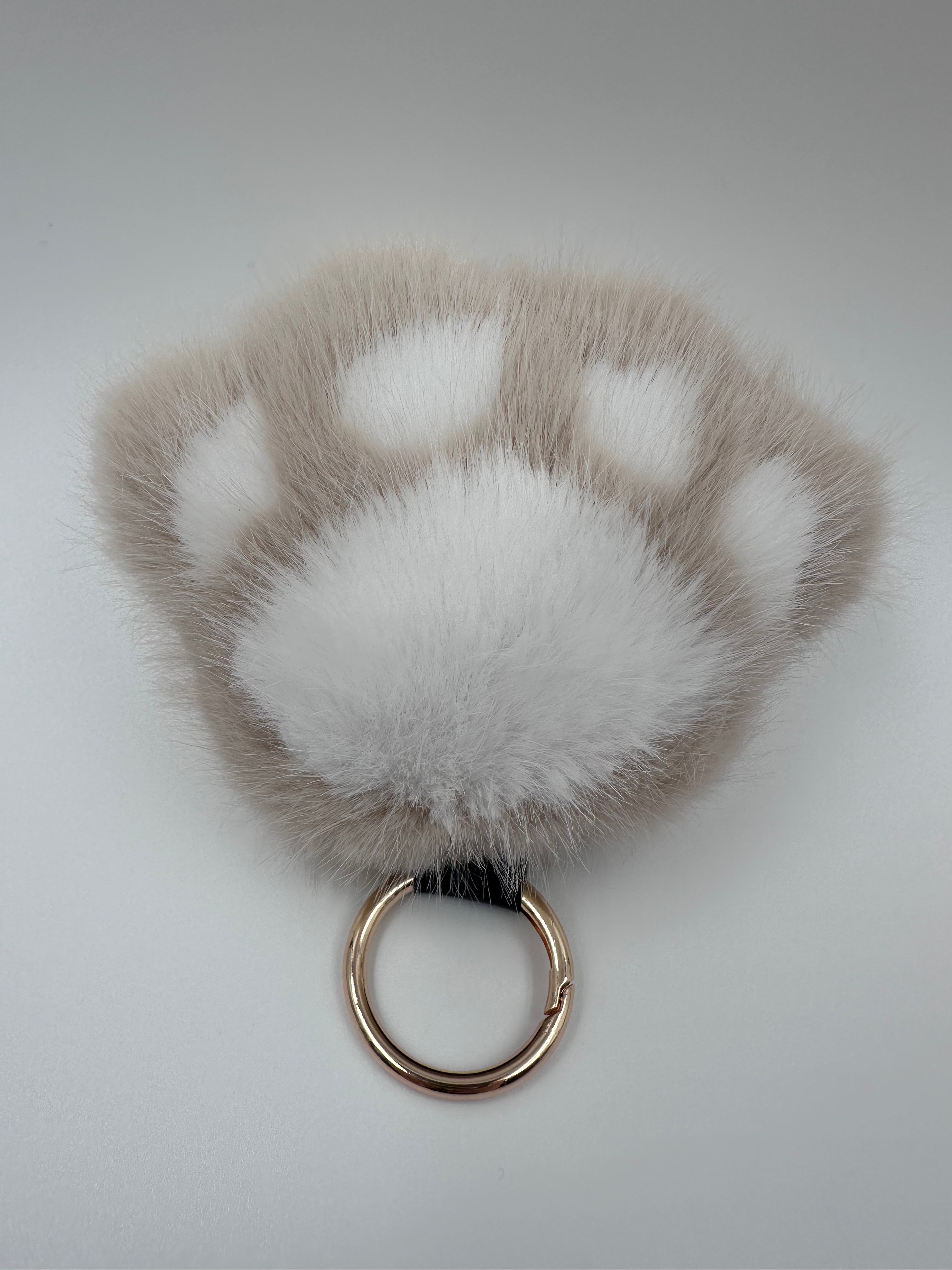 Fluffy Paw Keychain & Bag Charm – Light Coffee & White 🐾🤎